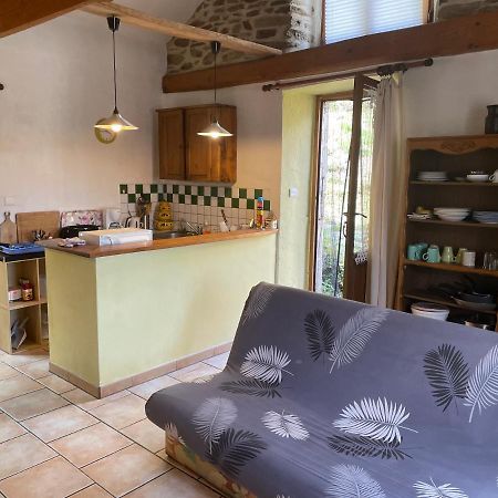 Charmant Petit Gite Au Coeur De L'Ardeche Saint-Melany Kültér fotó