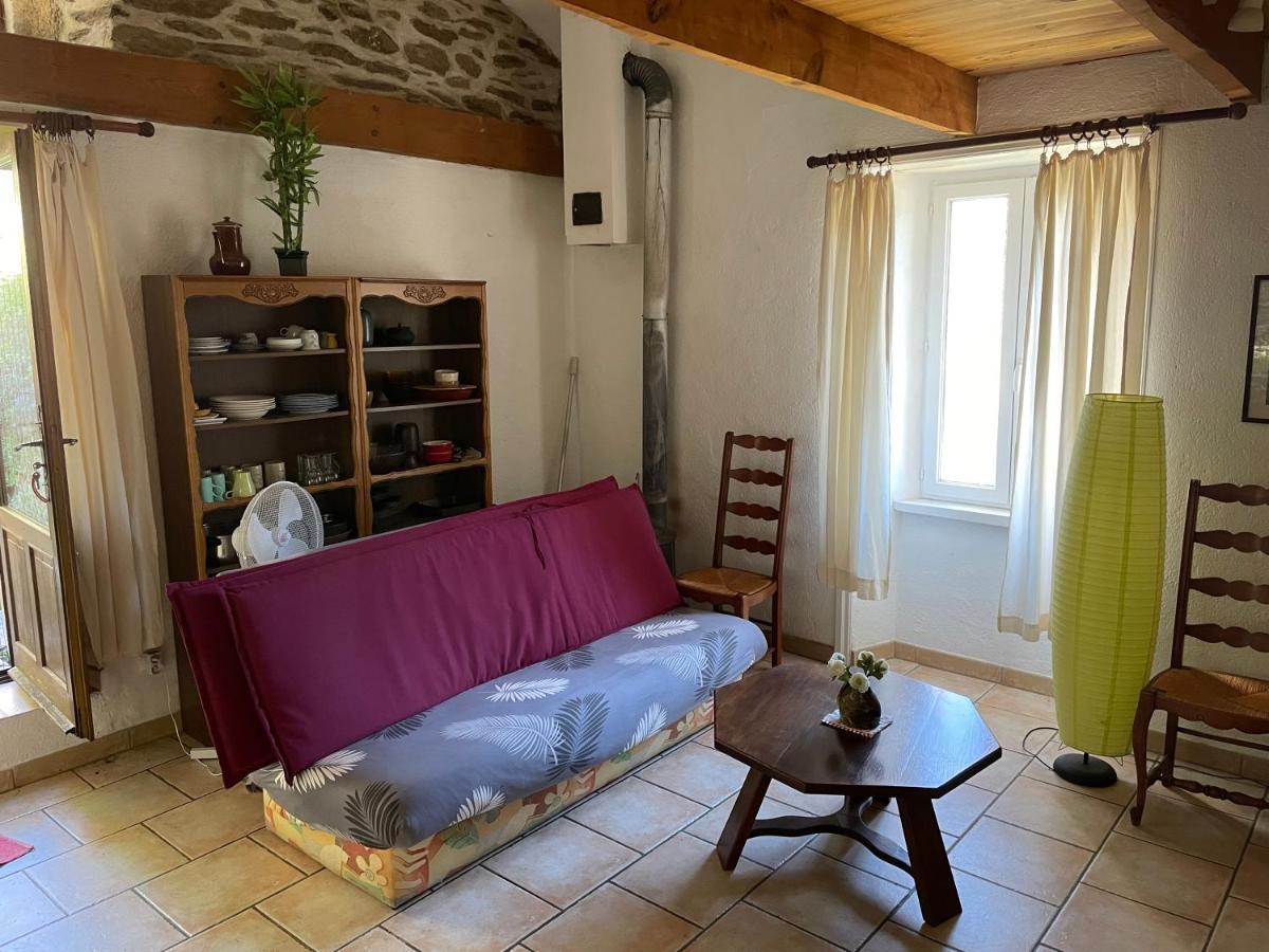 Charmant Petit Gite Au Coeur De L'Ardeche Saint-Melany Kültér fotó