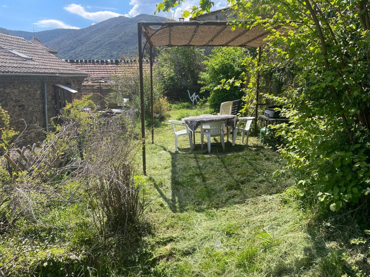 Charmant Petit Gite Au Coeur De L'Ardeche Saint-Melany Kültér fotó
